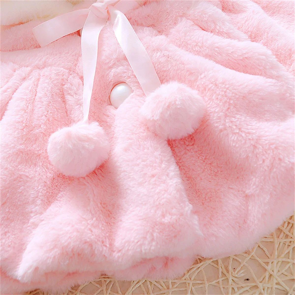 Winter Baby Girl Jacket Sweet And Cute Warm Hooded Rabbit Ear Wool Sweater Minimalist Children'S Clothing Suitable For 0-1 Year BB09