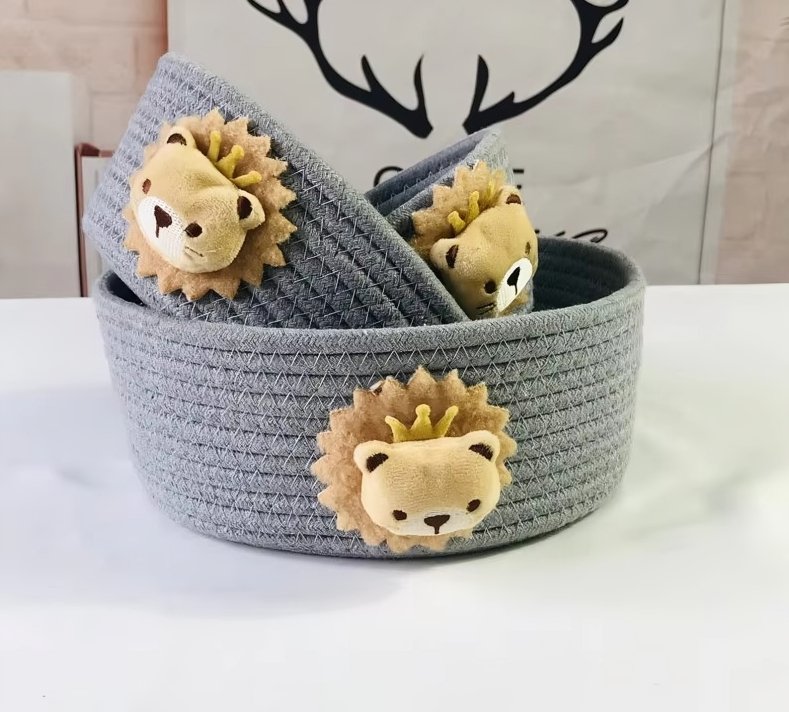 Cartoon Animals Hand Woven Storage Basket Kids Toys Desktop Organizer Sundries Storage Box Laundry Baskets storage box BB03